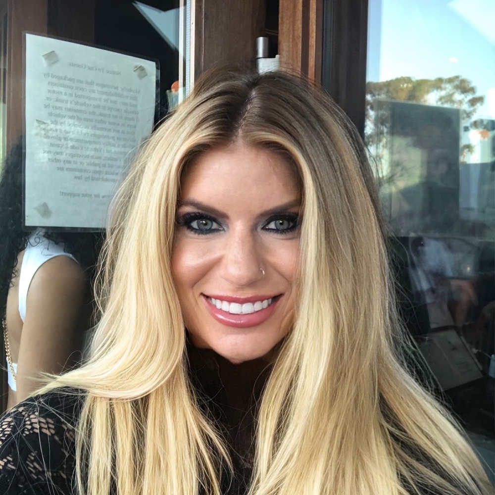 Meet your Posher, Posh